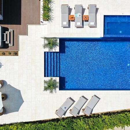 Villa Pino With Pool, Sauna & Jacuzzi Петрчане Экстерьер фото